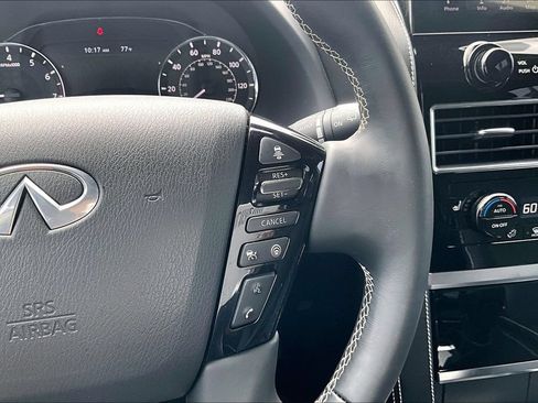 Used 2023 INFINITI QX80 Premium Select w/ All-Season Package RWD image 29