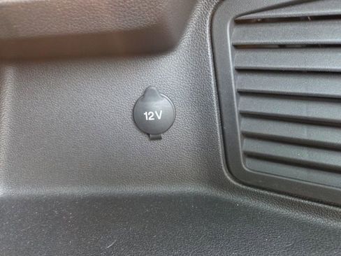 Used 2017 Ford C-MAX SE image 12