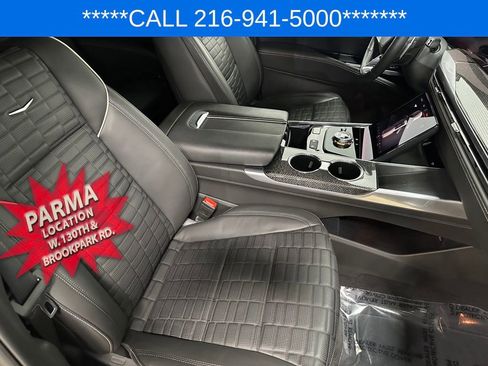 Used 2025 Cadillac Escalade V image 25