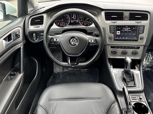 Used 2017 Volkswagen Golf S FWD image 52
