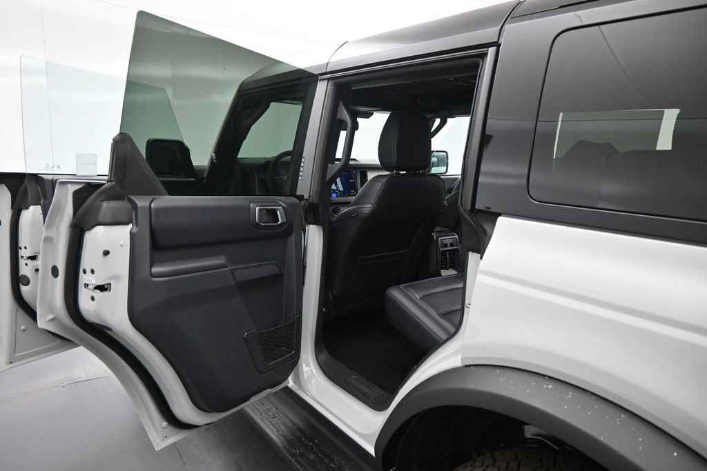 Certified 2026 Ford Bronco Outer Banks AWD/4WD image 18