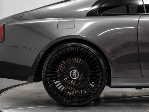 Used 2016 Rolls-Royce Wraith image 17