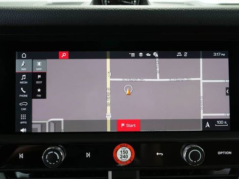 Certified 2025 Porsche Macan image 20