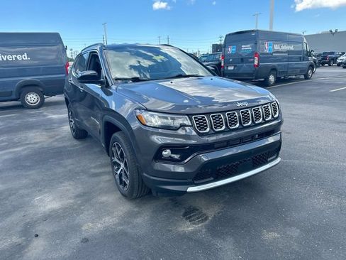 Used 2024 Jeep Compass Limited AWD/4WD image 11