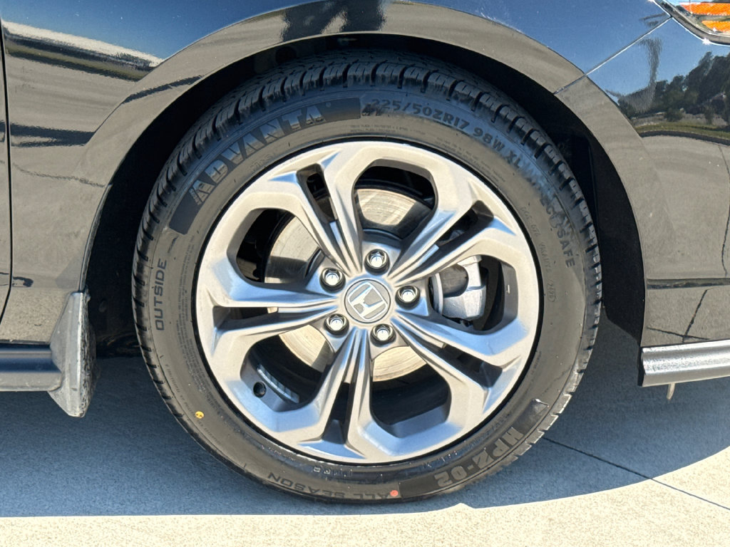 Certified 2024 Honda Accord EX image 11