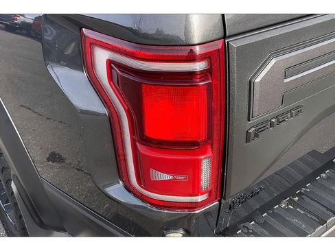 Used 2019 Ford F150 Raptor w/ Equipment Group 802A Luxury image 31