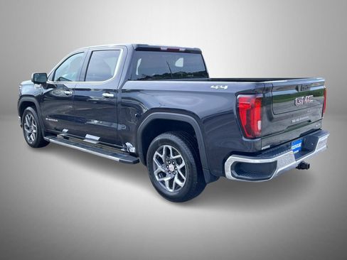 Used 2022 GMC Sierra 1500 SLT w/ SLT Convenience Package AWD/4WD image 7