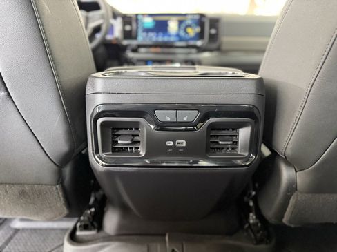 Used 2024 Chevrolet Silverado 1500 ZR2 w/ Technology Package image 53