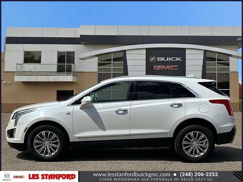 Used 2018 Cadillac XT5 Luxury w/ Driver Awareness Package AWD/4WD image 2