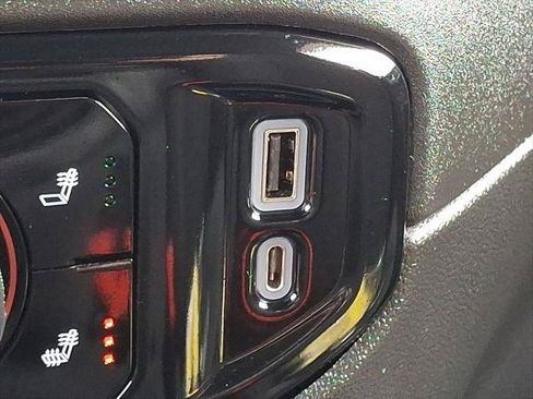 Used 2023 Chevrolet Silverado 1500 LT AWD/4WD image 27