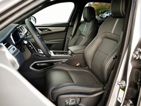 New 2026 Jaguar F-PACE R-Dynamic S image 20