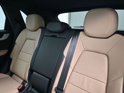 New 2026 Porsche Cayenne E-Hybrid AWD/4WD image 6