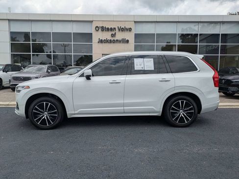 Used 2020 Volvo XC90 T6 Momentum AWD/4WD image 3