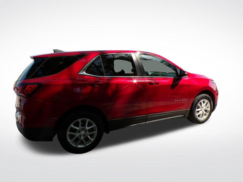 Used 2024 Chevrolet Equinox LT AWD/4WD image 8