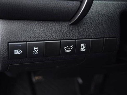 Used 2021 Toyota Camry SE image 10