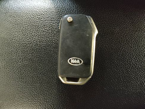 Used 2019 Kia Forte LXS FWD image 32