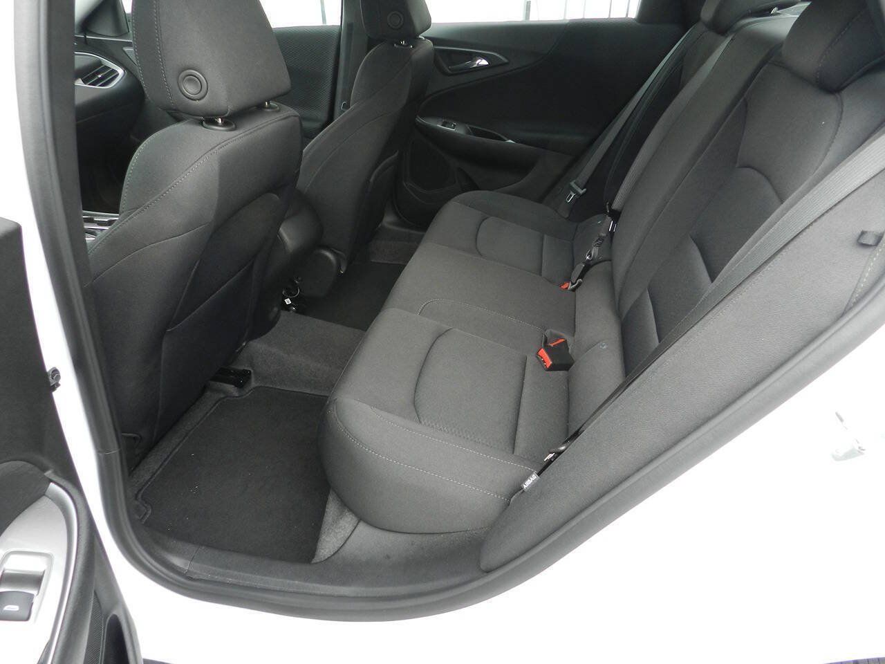 Used 2024 Chevrolet Malibu LS FWD image 10