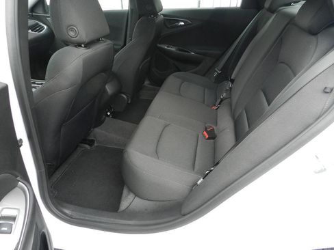 Used 2024 Chevrolet Malibu LS FWD image 10
