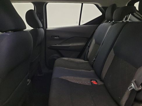 Used 2018 Nissan Kicks SV w/ Exterior Package FWD image 18