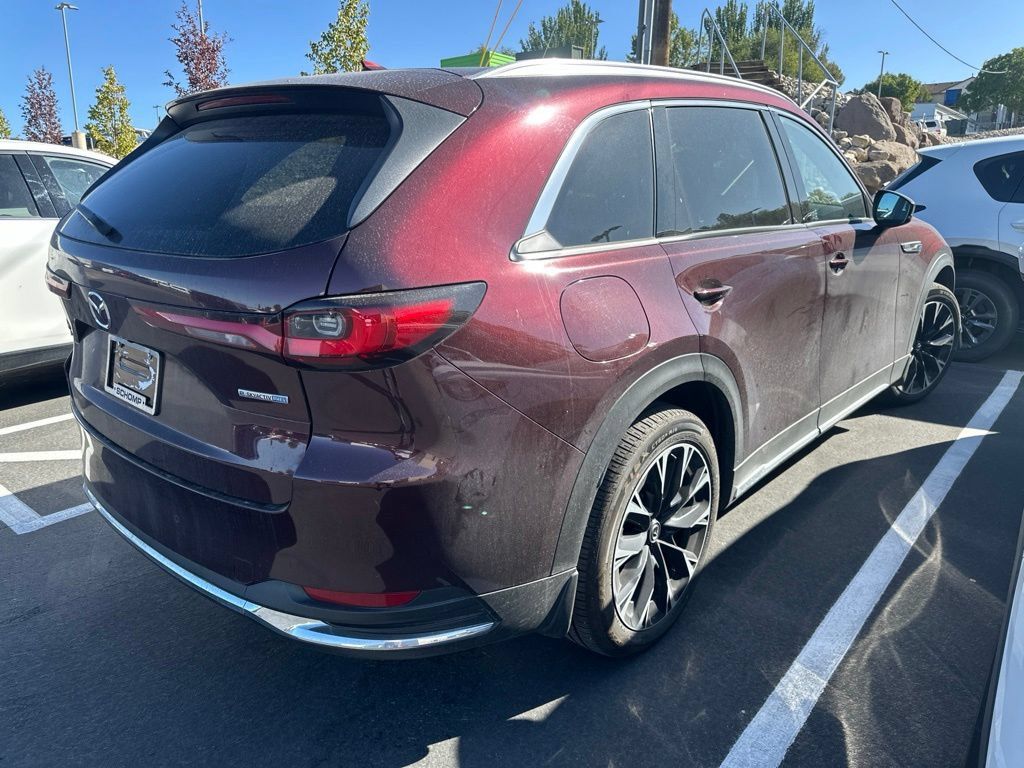 Used 2024 MAZDA CX-90 Plug-In Hybrid w/ Premium Pkg AWD/4WD image 4
