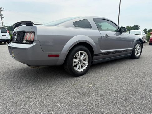 Used 2006 Ford Mustang Coupe RWD image 8