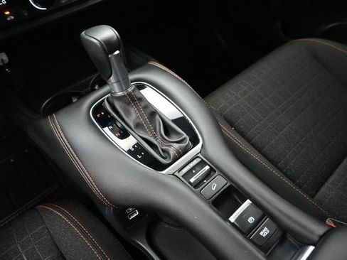 Certified 2023 Honda HR-V Sport image 29