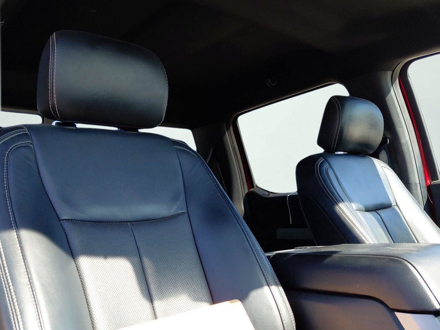 Used 2019 Ford F150 Lariat w/ Equipment Group 502A Luxury AWD/4WD image 12