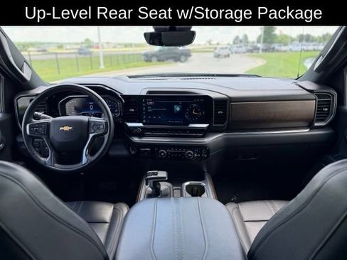 Used 2023 Chevrolet Silverado 1500 High Country w/ High Country Premium Package AWD/4WD image 7