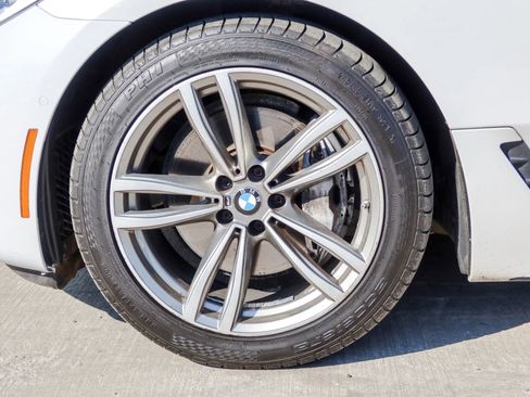 Used 2018 BMW 640i Gran Turismo xDrive AWD/4WD image 28