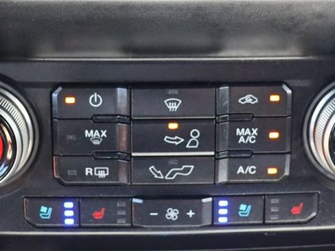 Used 2019 Ford F150 Raptor w/ Equipment Group 802A Luxury AWD/4WD image 46