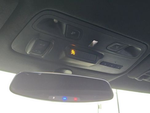 Used 2017 Chevrolet Camaro SS image 28