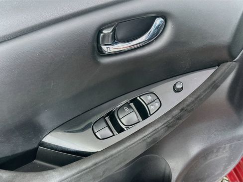 Used 2015 Nissan Leaf SV FWD image 15