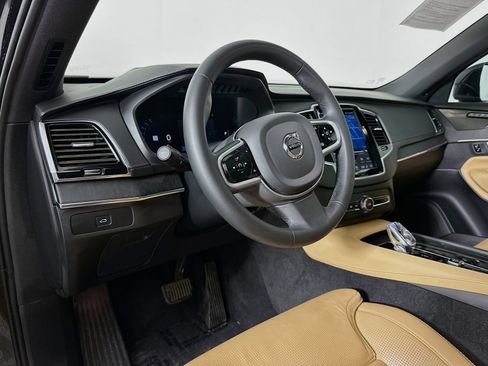 Used 2023 Volvo XC90 B6 Ultimate w/ Protection Package Premier AWD/4WD image 9