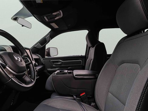 Used 2022 RAM 1500 Big Horn AWD/4WD image 9