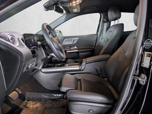 Certified 2025 Mercedes-Benz GLA 250 image 17