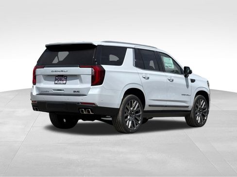 New 2026 GMC Yukon Denali Ultimate w/ LPO, Floor Liner Package AWD/4WD image 3