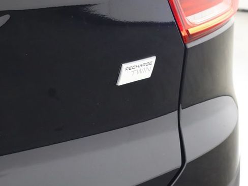 Used 2022 Volvo XC40 P8 Recharge Ultimate AWD/4WD image 36