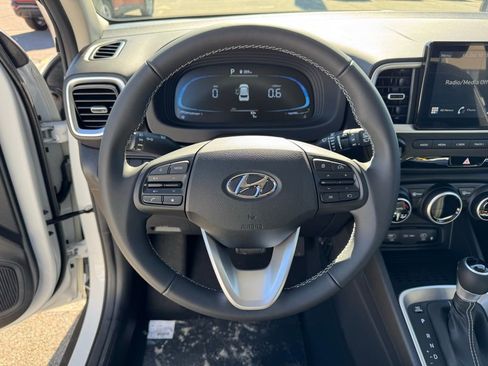 New 2026 Hyundai Venue SEL image 11