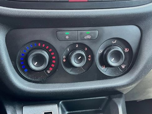 Used 2022 RAM ProMaster City Tradesman FWD image 15