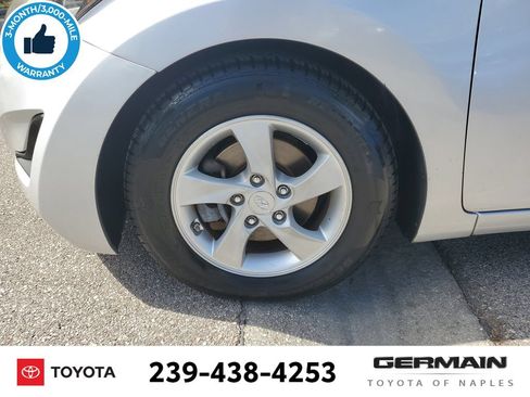 Used 2014 Hyundai Elantra SE FWD image 13