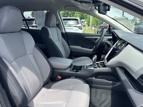 Used 2024 Subaru Outback Premium w/ Popular Package #1A AWD/4WD image 18