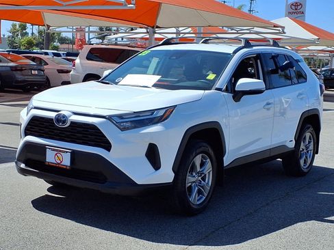 Certified 2023 Toyota RAV4 XLE AWD/4WD image 3