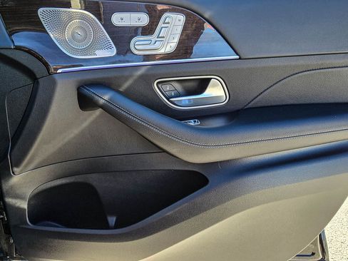 New 2025 Mercedes-Benz GLE 450 4MATIC image 41