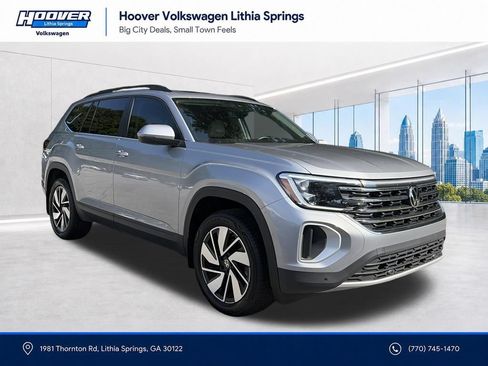 Certified 2026 Volkswagen Atlas SE w/ Panoramic Sunroof Package FWD image 9