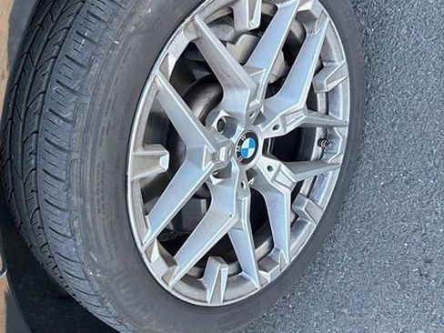 Used 2025 BMW 330i xDrive Sedan image 11