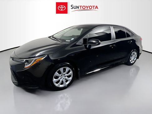 Used 2026 Toyota Corolla LE FWD image 9