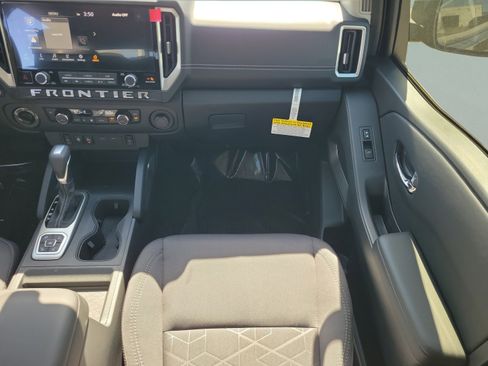 New 2026 Nissan Frontier SV w/ All-Weather Content Package AWD/4WD image 13