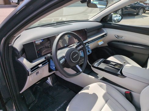 New 2026 Hyundai Tucson Blue SE image 17