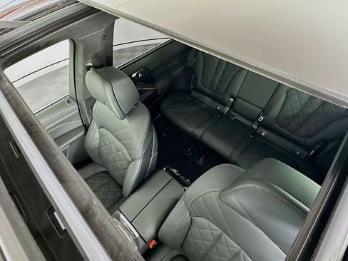 Used 2025 BMW X7 xDrive40i image 22