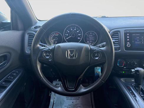 Used 2021 Honda HR-V Sport image 26